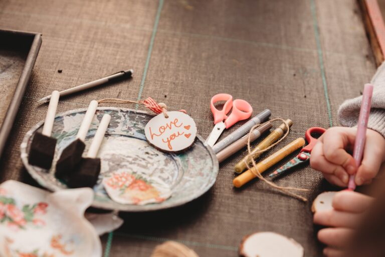 Essential Craft Supplies Every DIY Enthusiast Should Have